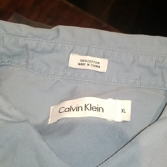 Light blue Calvin klein shirt - Picture 3 of 4